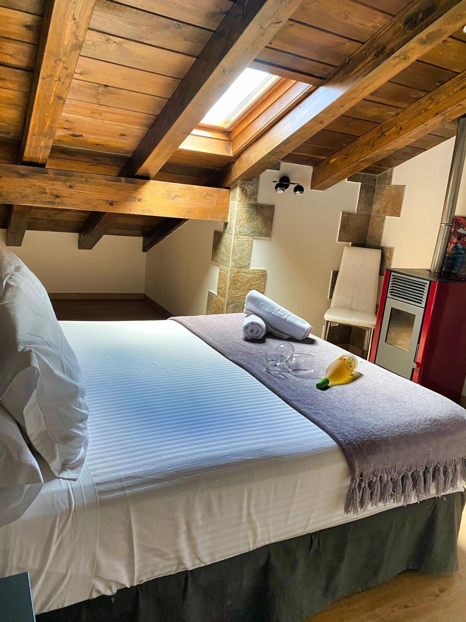 Apartamentos Spa Casco Historico De Isla - AlojateIsla Plana Rom bilde